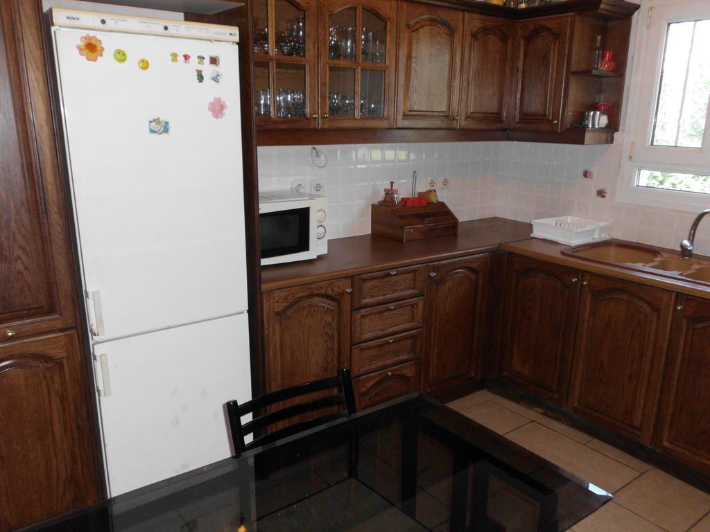 Tom'S House Daire Skriperon Dış mekan fotoğraf