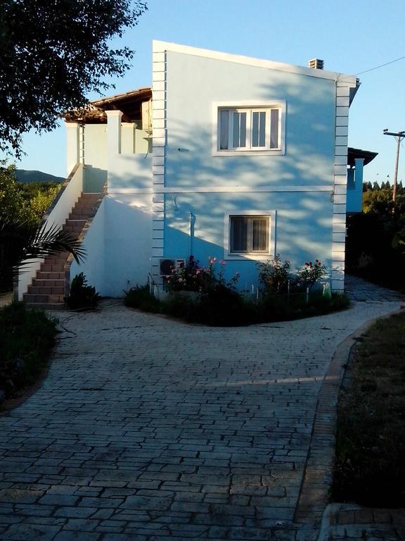 Tom'S House Daire Skriperon Dış mekan fotoğraf