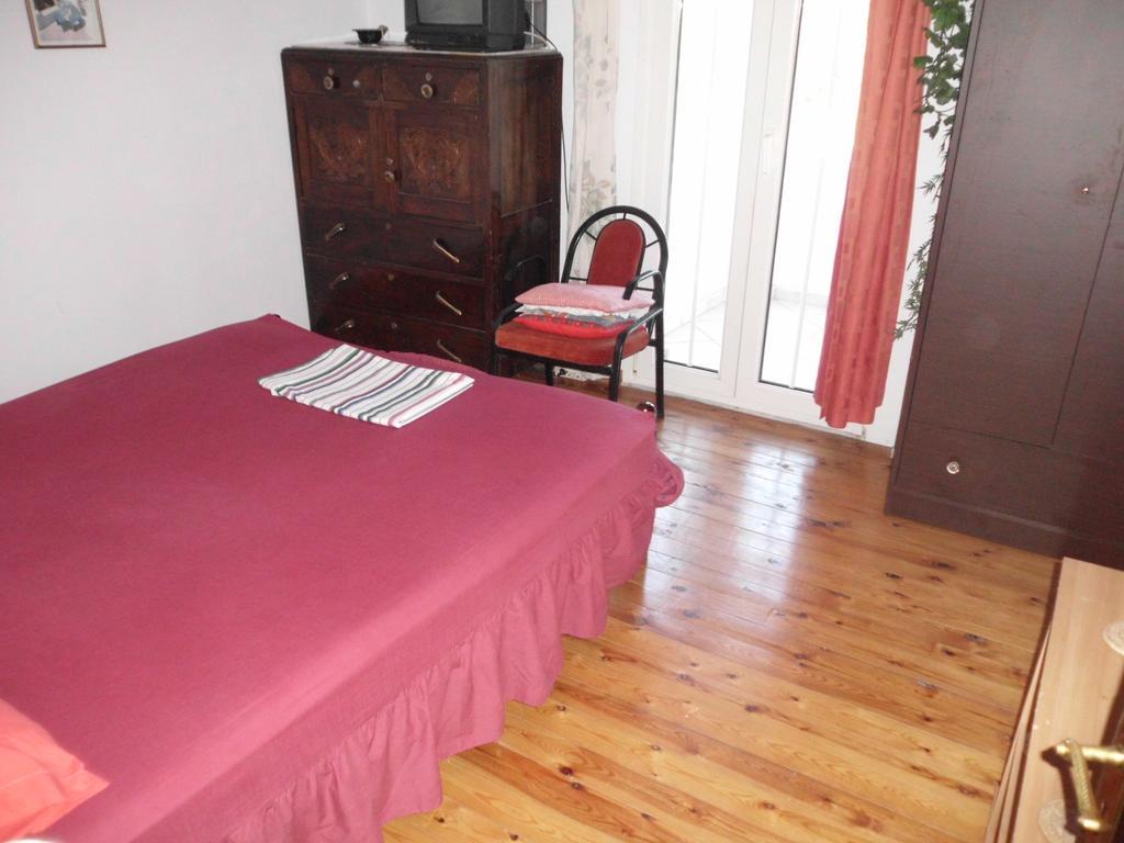 Tom'S House Daire Skriperon Dış mekan fotoğraf